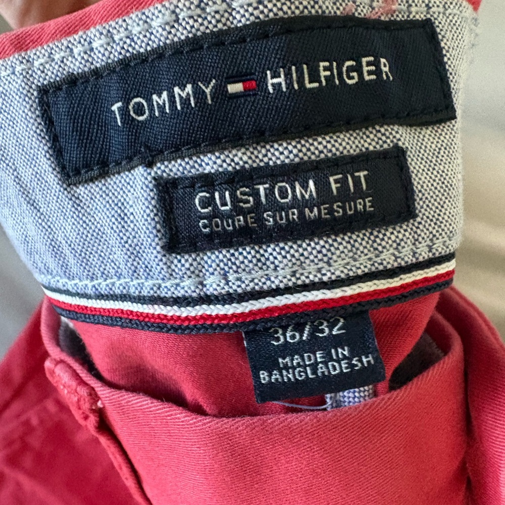 Tommy Hilfiger Men's Vibrant Salmon Chinos - Picture 2 of 2